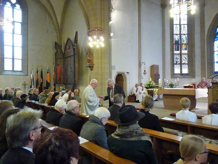 Festgottesdienst zum 50jahrigen Priesterjubiläum von Stadtpfarrer i.R. Geistlichen Rat Ulrich Trzeciok (Foto: Karl-Franz Thiede)